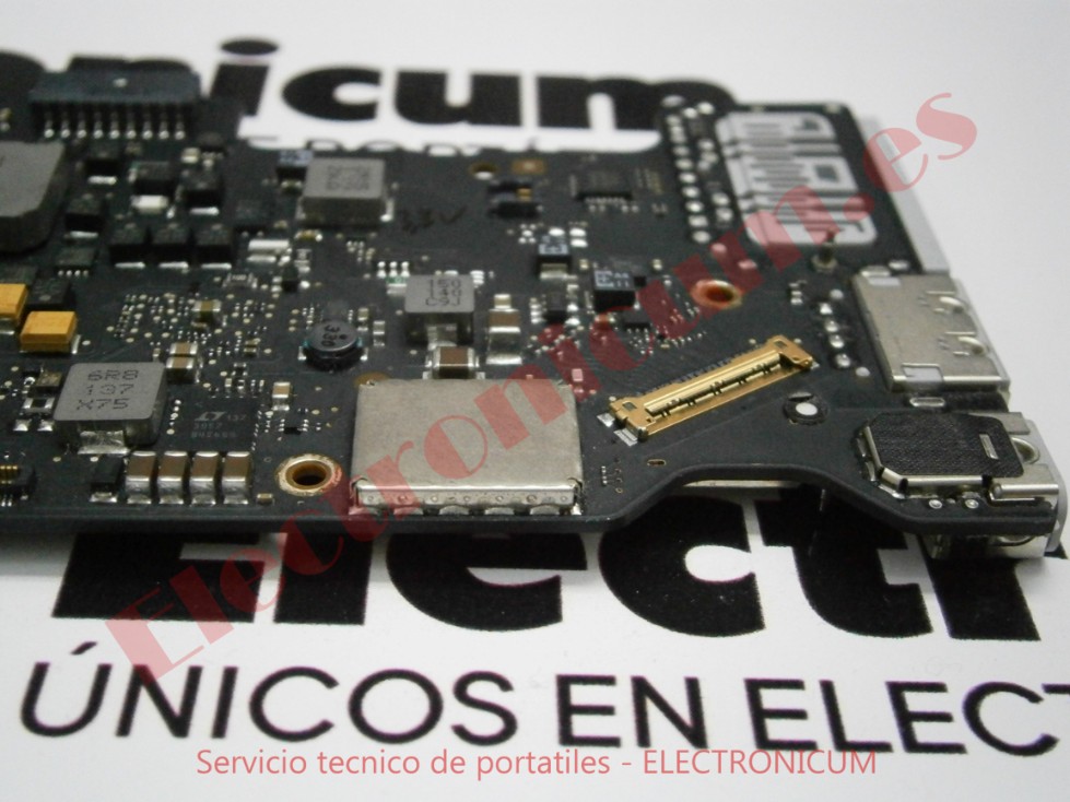 Cambiar pantalla y teclado MacBook Zaragoza 2